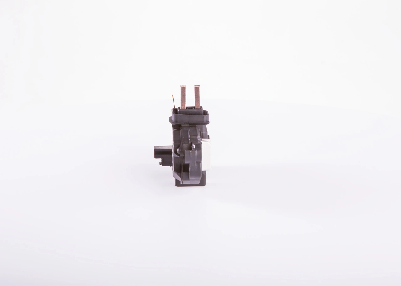 F00MA45234 Bosch Relê-regulador do gerador (relê de carregamento)