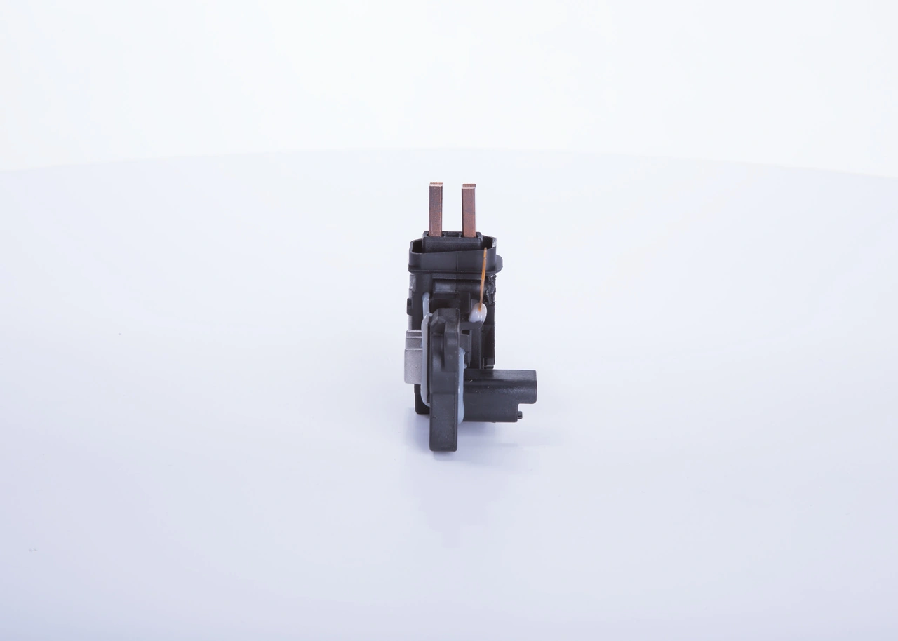 Compre F00MA45237 Bosch Relê-regulador do gerador (relê de carregamento)