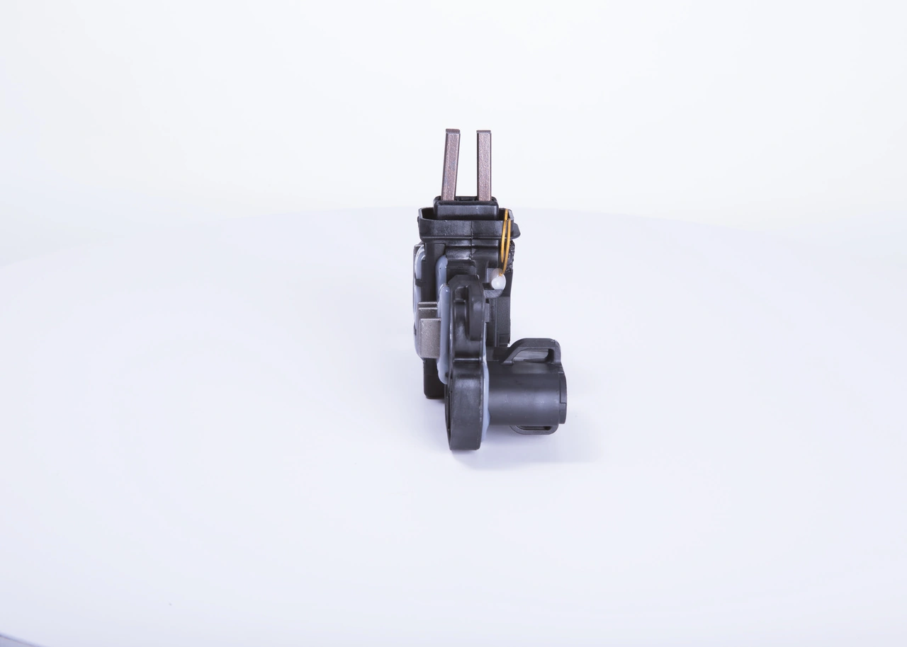 F00MA45248 Bosch Relê-regulador do gerador (relê de carregamento)