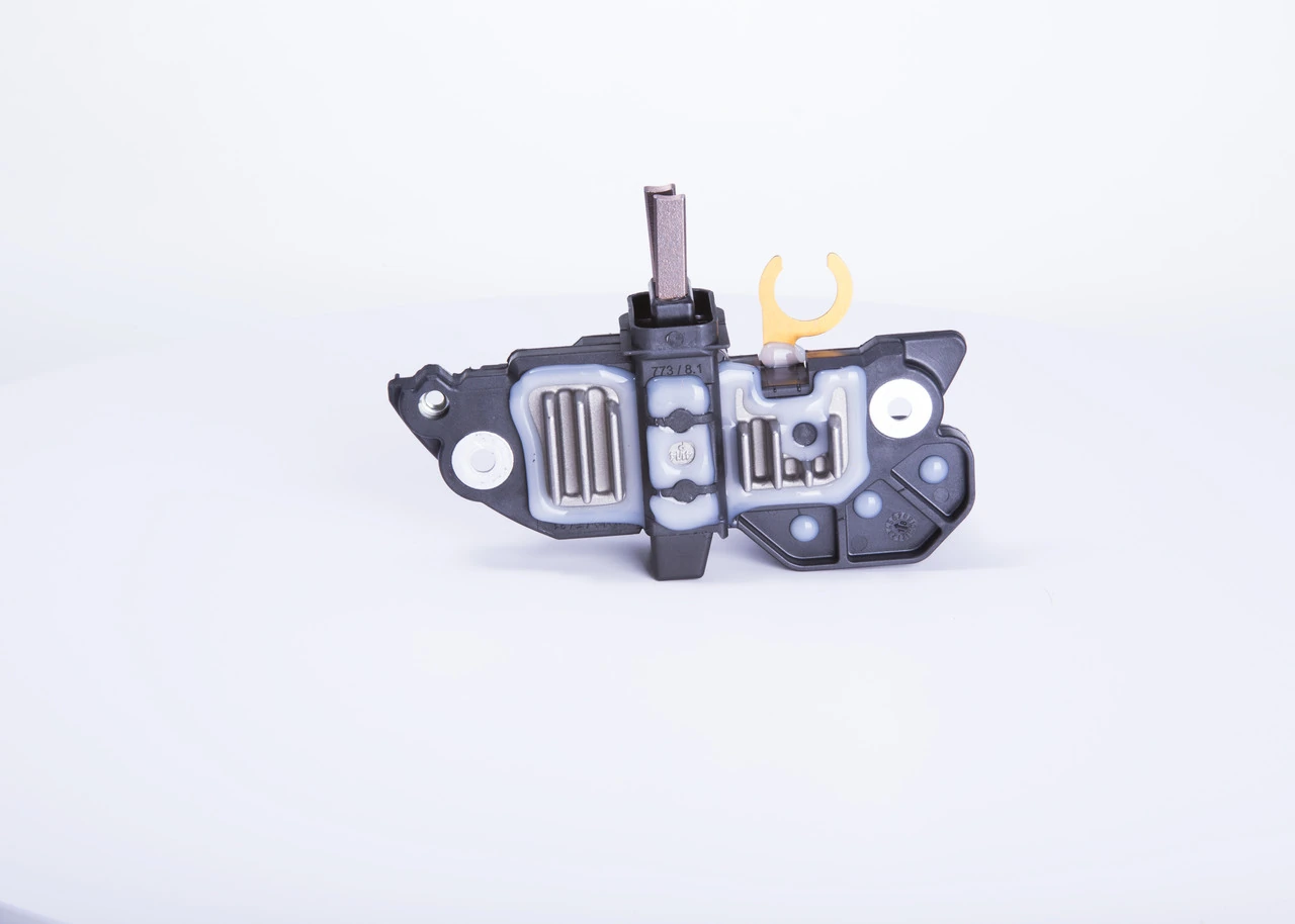 Relê-regulador do gerador (relê de carregamento) Bosch F00MA45248 preço, a partir de 32,35 USD
