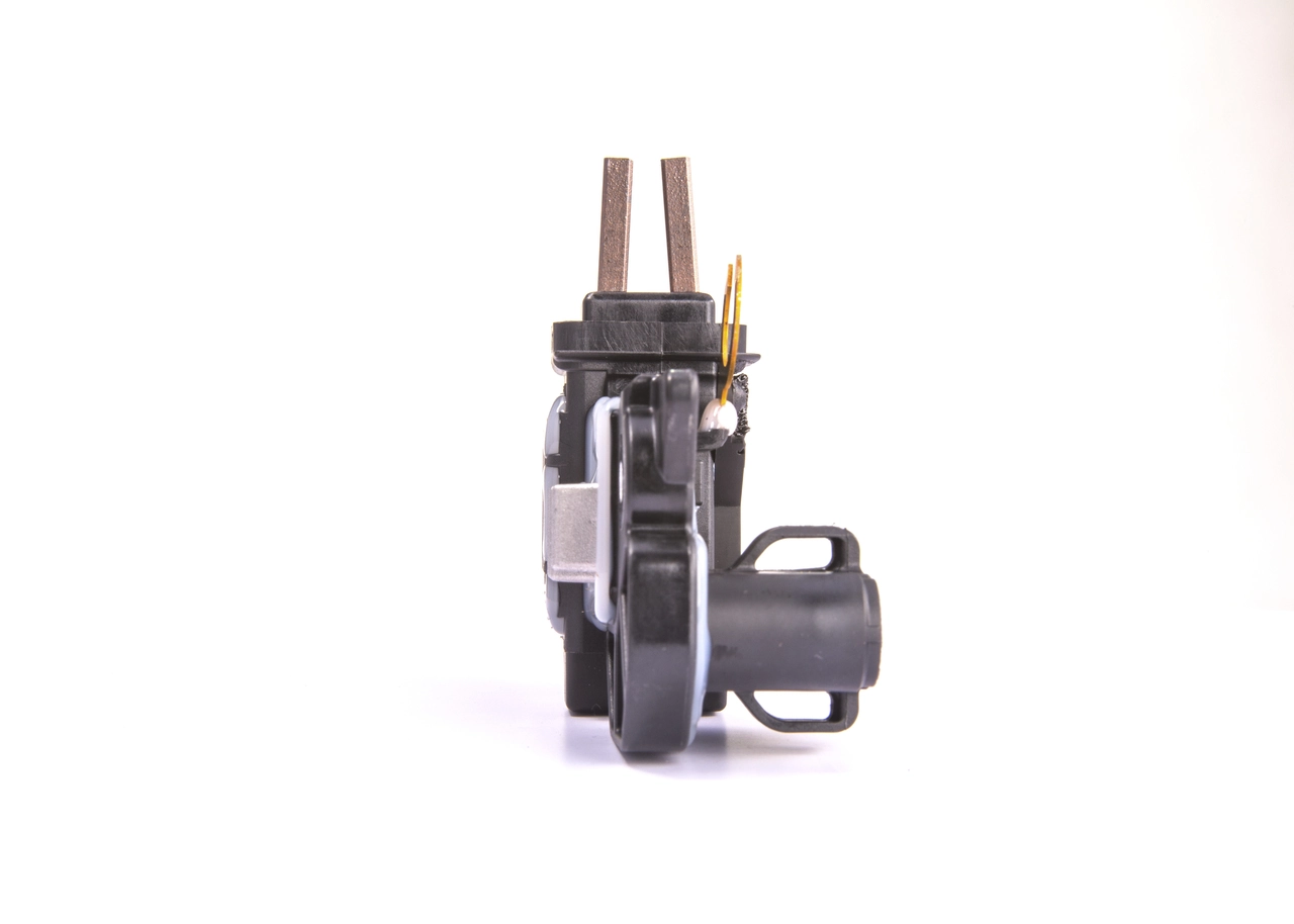 F00MA45253 Bosch Relê-regulador do gerador (relê de carregamento)