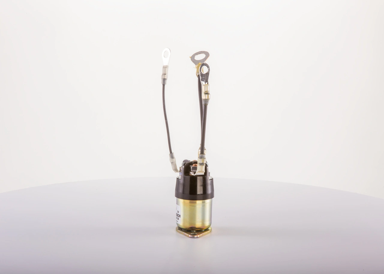 Relê retrator do motor de arranco Bosch 6033AD5255 preço, a partir de 41,09 USD
