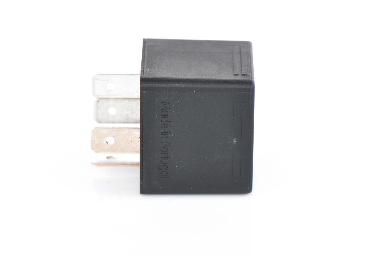 Relê de aparelho de ar condicionado Bosch 0332019457 preço, a partir de 8,34 USD