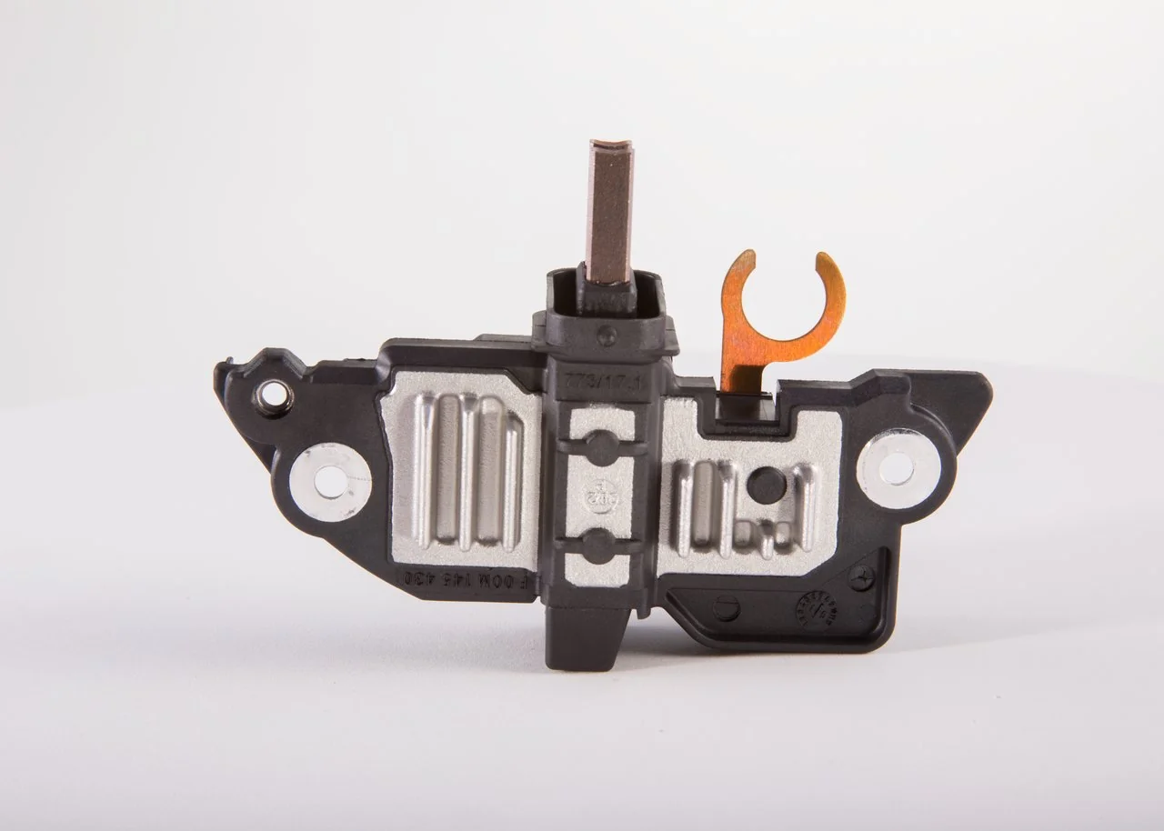 Relê-regulador do gerador (relê de carregamento) Bosch F00M144129 preço, a partir de 40,12 USD