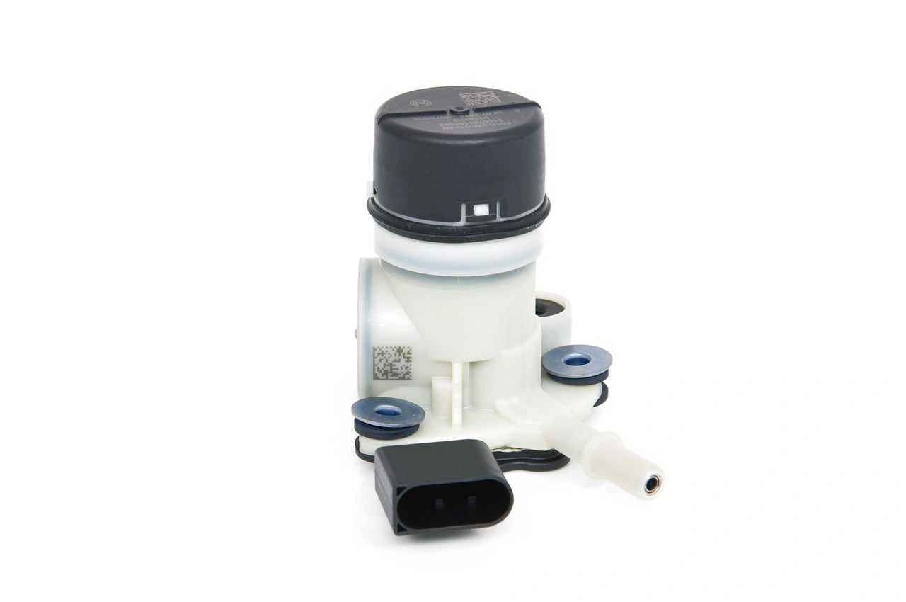 Compre F01C600266 Bosch Bomba AD BLUE