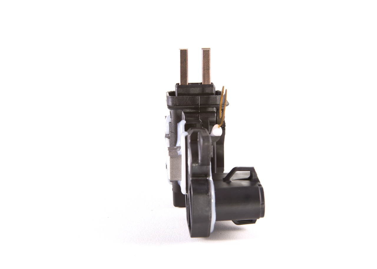 F00M144123 Bosch Relê-regulador do gerador (relê de carregamento)