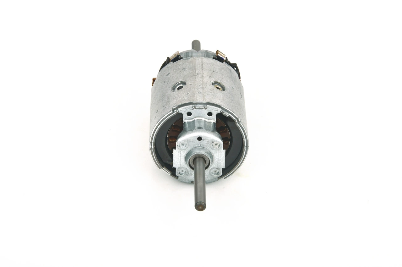 0130111006 Bosch Motor de ventilador de forno (de aquecedor de salão)