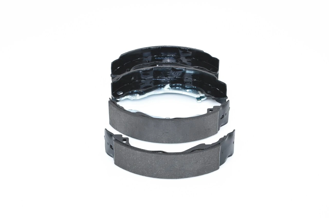 Sapatas do freio traseiras de tambor, montadas com cilindros, kit Bosch 0986487940 preço, a partir de 68,26 USD