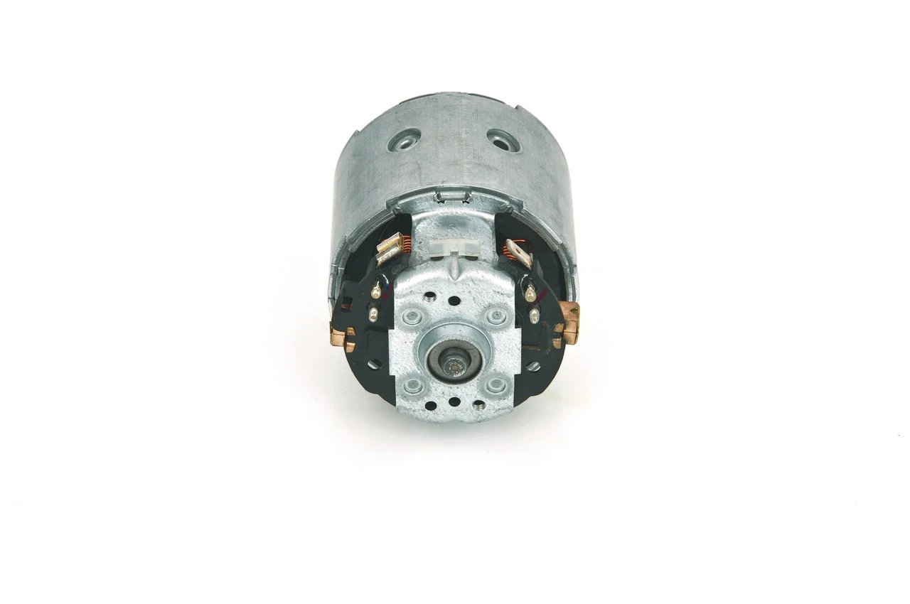 0130111173 Bosch Motor de ventilador de forno (de aquecedor de salão)