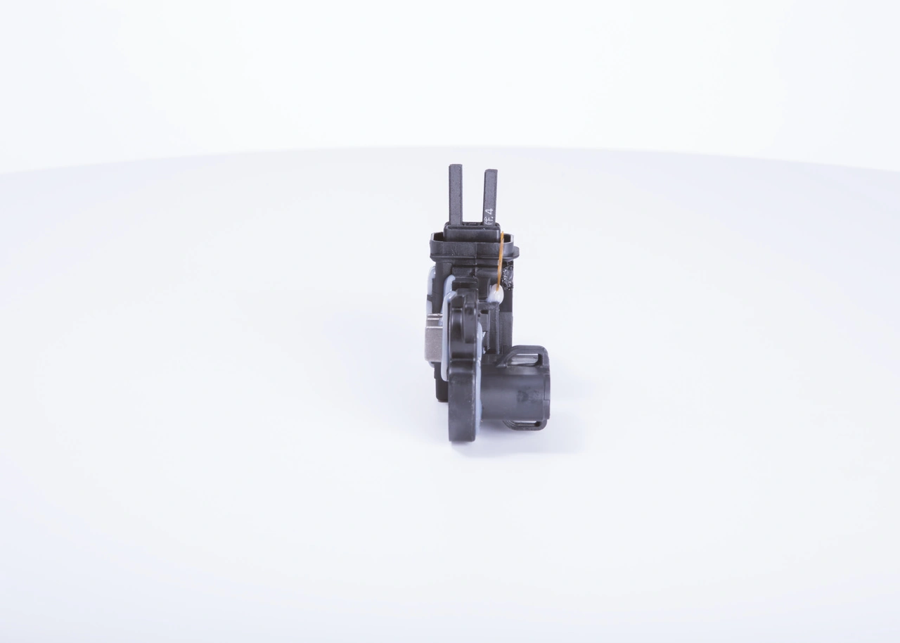 Relê-regulador do gerador (relê de carregamento) Bosch F00MA45247 preço, a partir de 78,73 USD