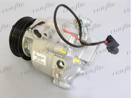  Outlander III SUV (2010-2022) original desde 312,23 €