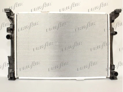 Radiador de esfriamento de motor para Mercedes A W176