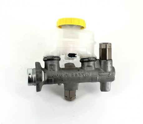 Cilindro mestre do freio Nissan Sunny III N14