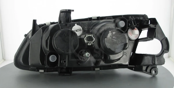 Luz direita para Nissan Almera II N16