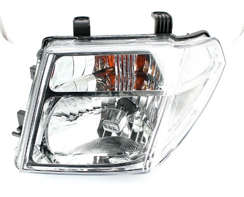 Luz esquerda Nissan Pathfinder  R51M