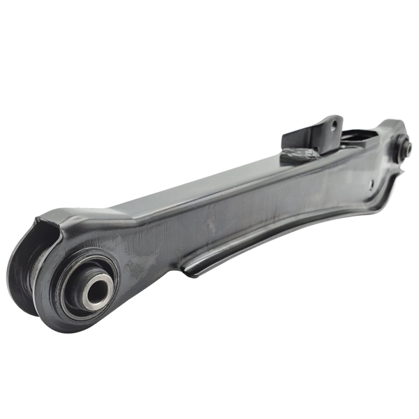 CQ0247 CTR Braço oscilante inferior esquerdo de suspensão traseira/direita
