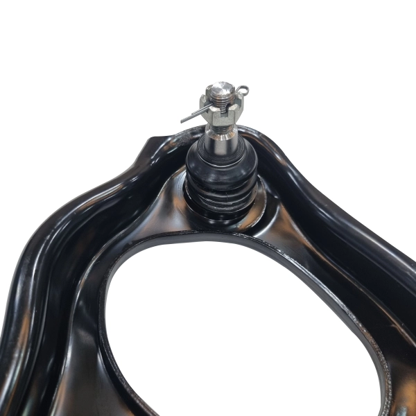 CQ0456R CTR Braço oscilante superior direito de suspensão traseira