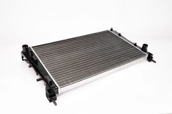 Radiador de esfriamento de motor Fiat Linea  323