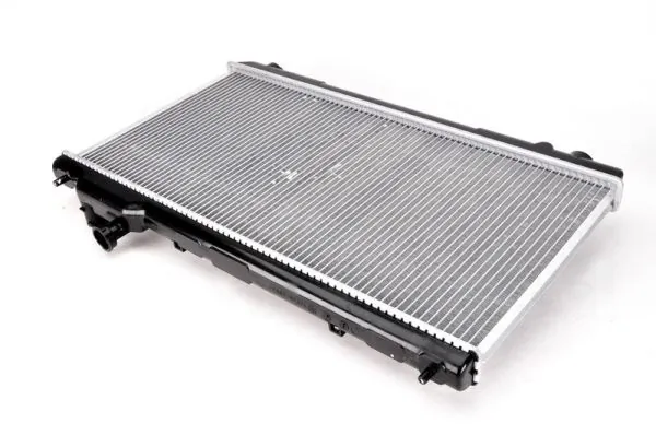 Compre 2213135 Denso Radiador de esfriamento de motor