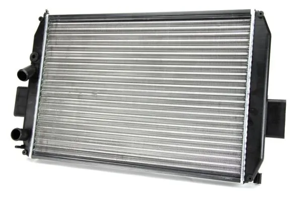 Radiador de esfriamento de motor Iveco 93825378 preço, a partir de 104,33 USD