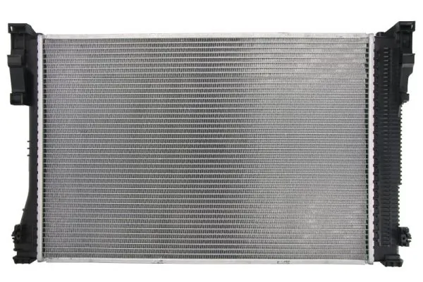 D7M016TT Thermotec Radiador de esfriamento de motor