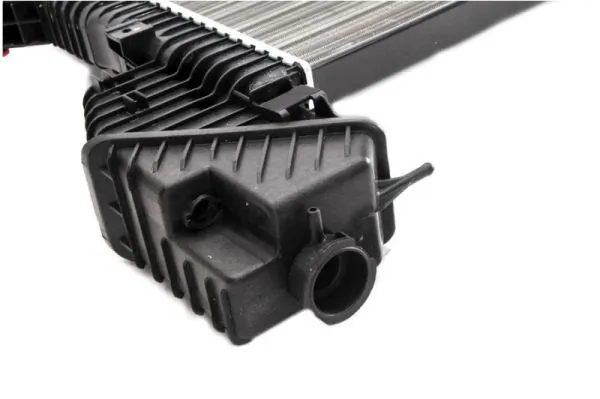 D7M021TT Thermotec Radiador de esfriamento de motor