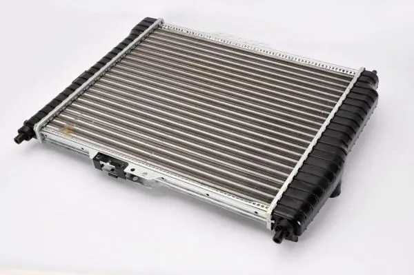 Radiador de esfriamento de motor Thermotec D70010TT preço, a partir de 80,85 USD