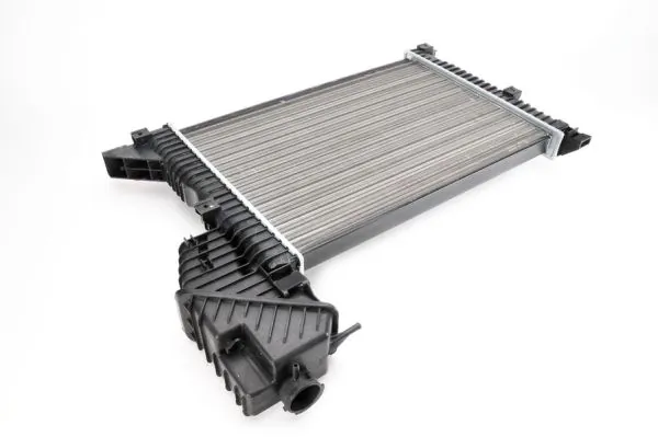 Compre D7M021TT Thermotec Radiador de esfriamento de motor