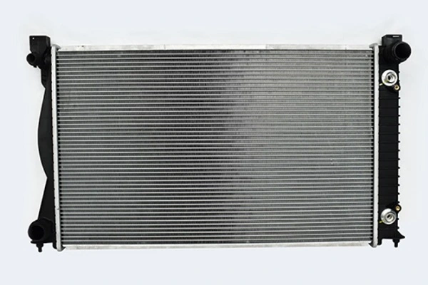 Compre Radiador de esfriamento de motor Audi A6 