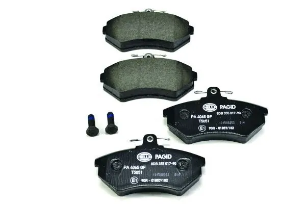 Sapatas do freio dianteiras de disco 8DB355017901 HELLA