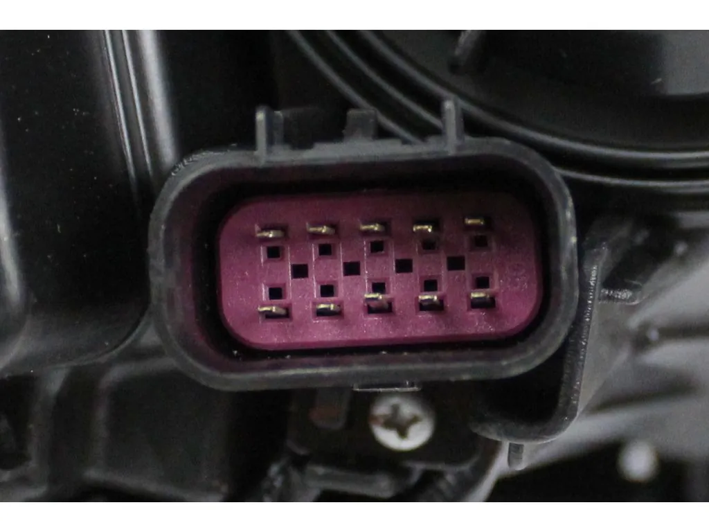 Luz esquerda Opel Mokka preço, a partir de 231,62 USD