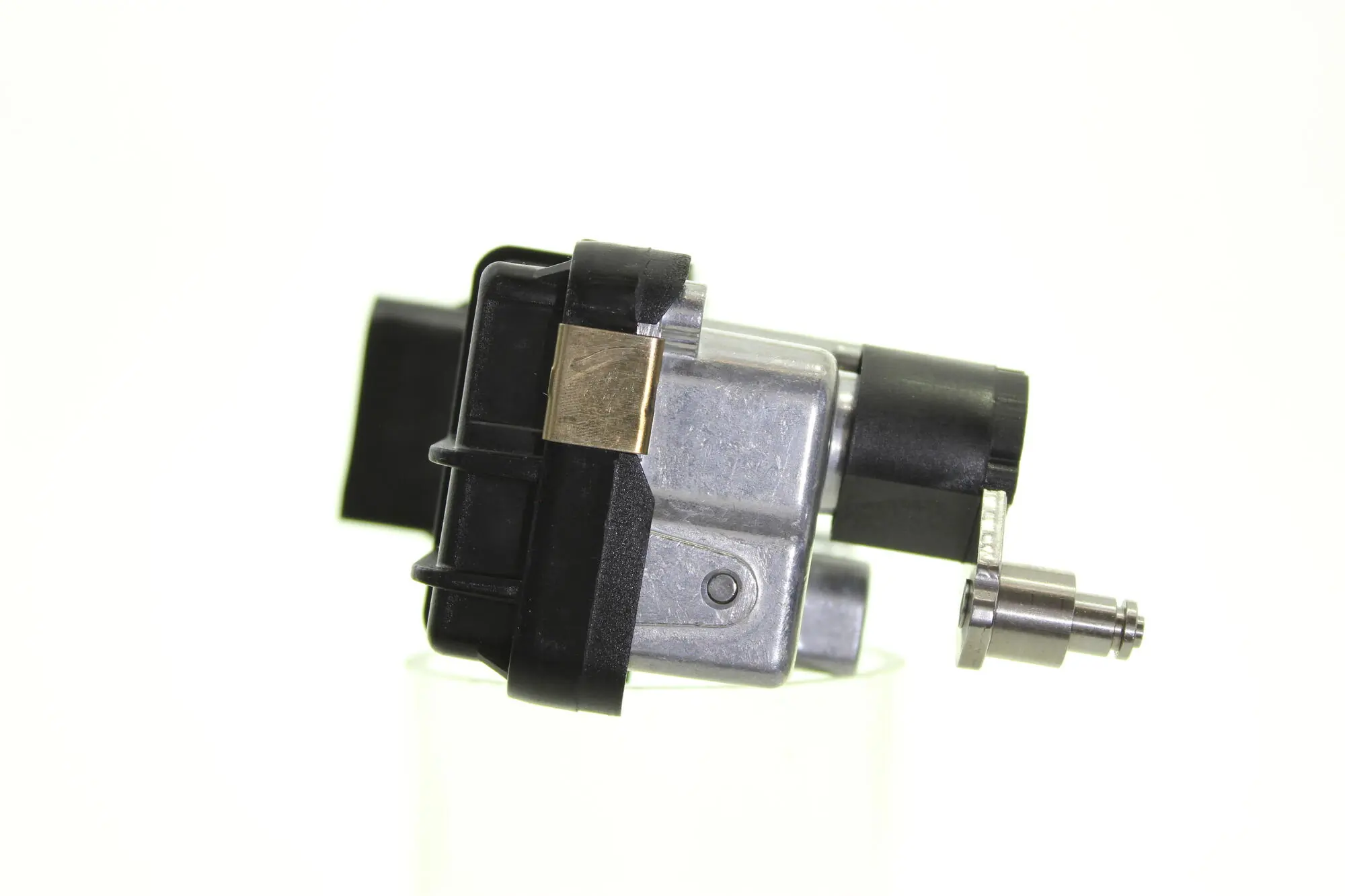 Válvula (atuador) de controlo de turbina Volkswagen Touareg II SUV (7P5, 7P6) (2010 - 2017) II