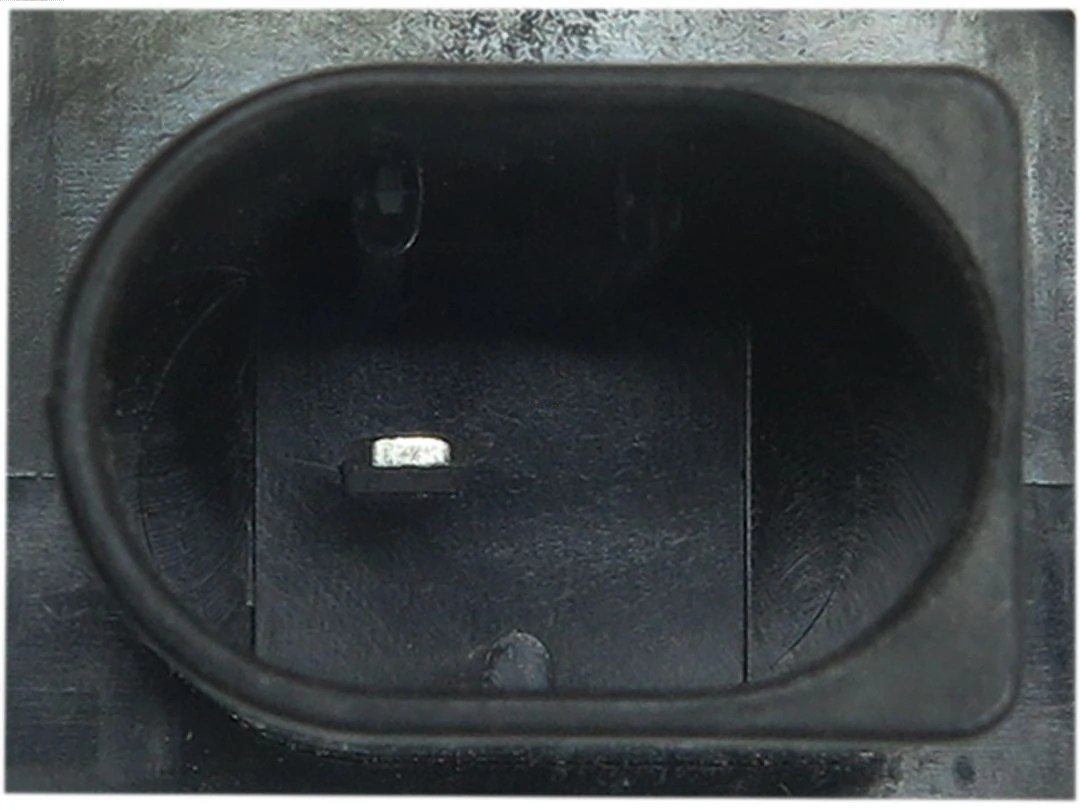  Relê-regulador do gerador (relê de carregamento) BMW X1 SUV (F48) (2015 - 2022) 
