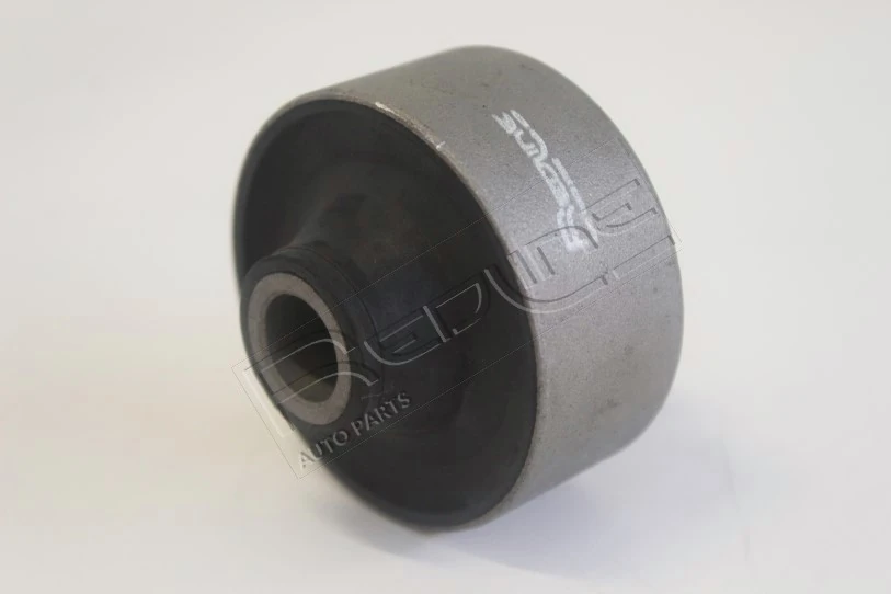 Bloco silencioso dianteiro do braço oscilante inferior Suzuki Swift III RS ao melhor preço