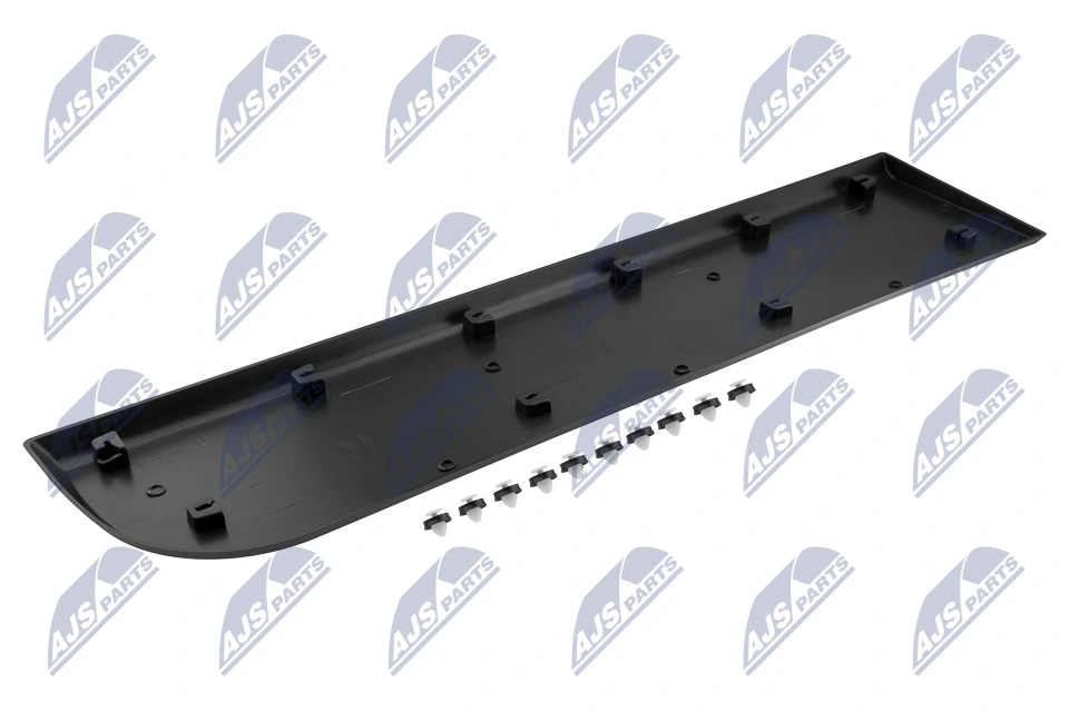 Placa sobreposta direita da porta batente traseira 93197467 Opel
