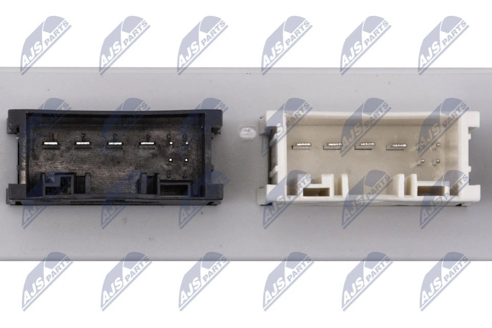 Módulo de direção (Centralina eletrônica) de abertura de tampa de porta-malas (de 3ª/5ª porta traseira) EZCBM333 NTY