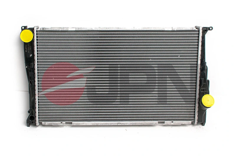 Radiador de esfriamento de motor BMW 1  E81