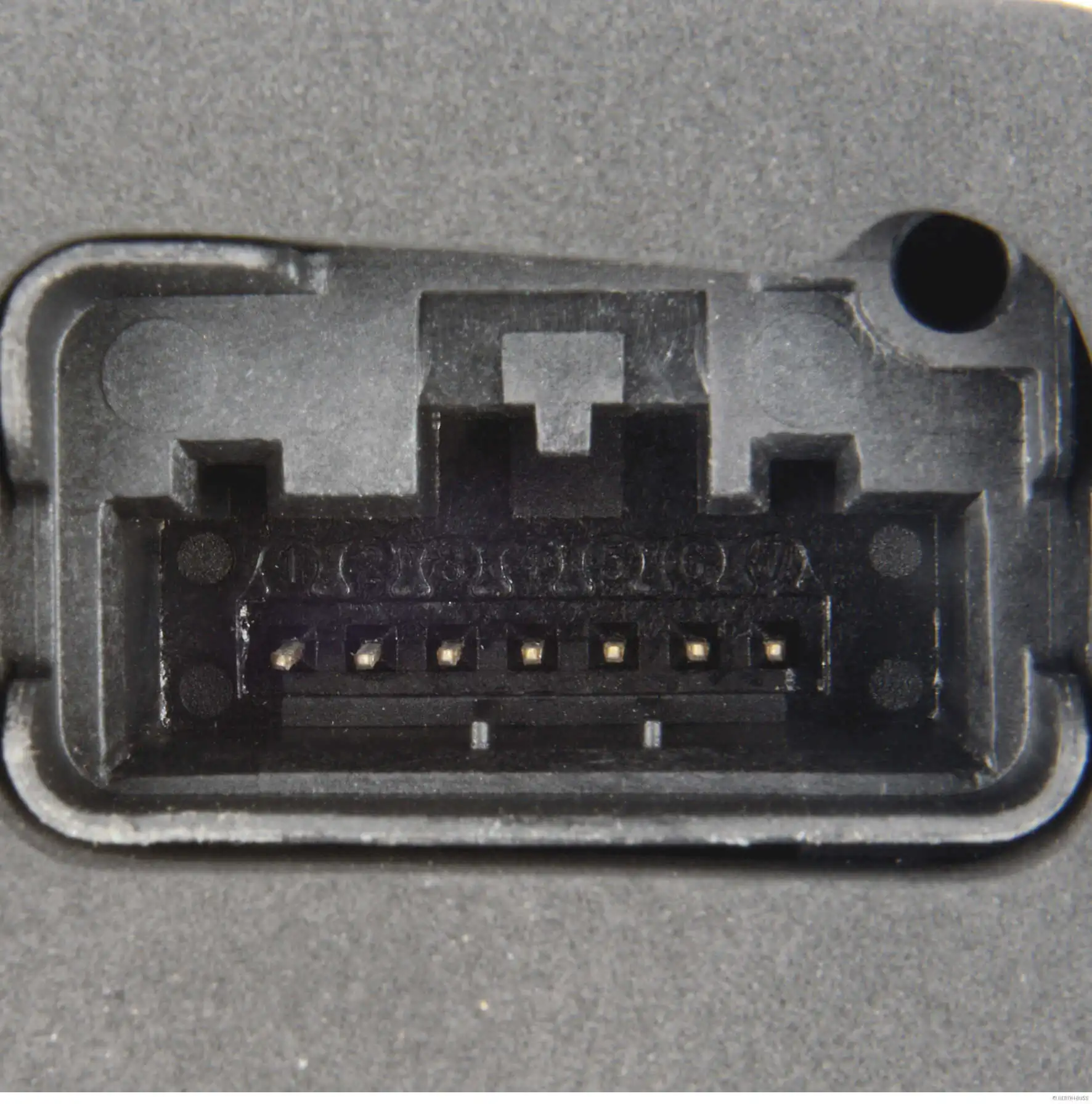 Fecho da porta traseira direita HB Autoelektrik 73100053 preço, a partir de 71,91 USD