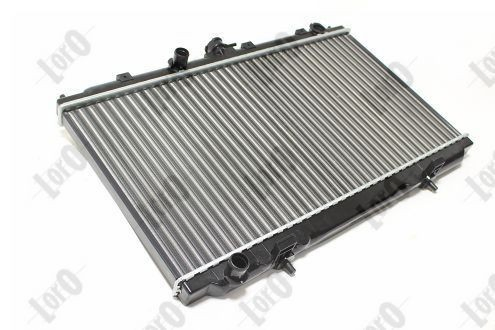  Radiador de esfriamento de motor Nissan Primera hatchback (P12) (2002 - 2008) 