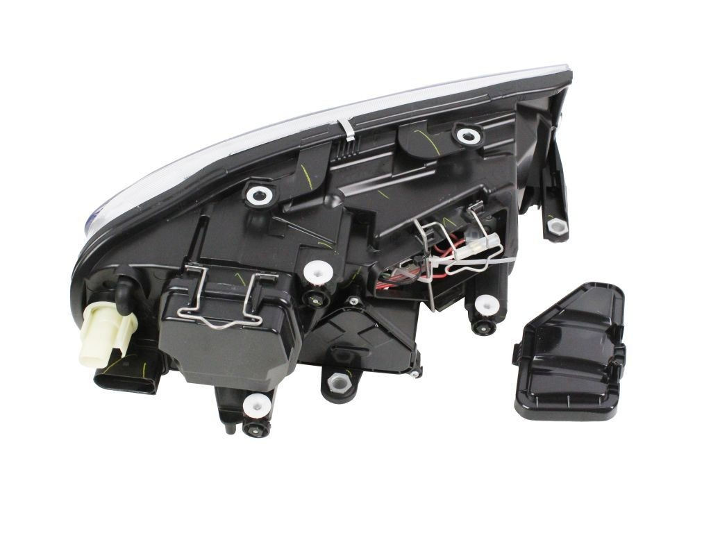 Luz esquerda Skoda SuperB I 3U4