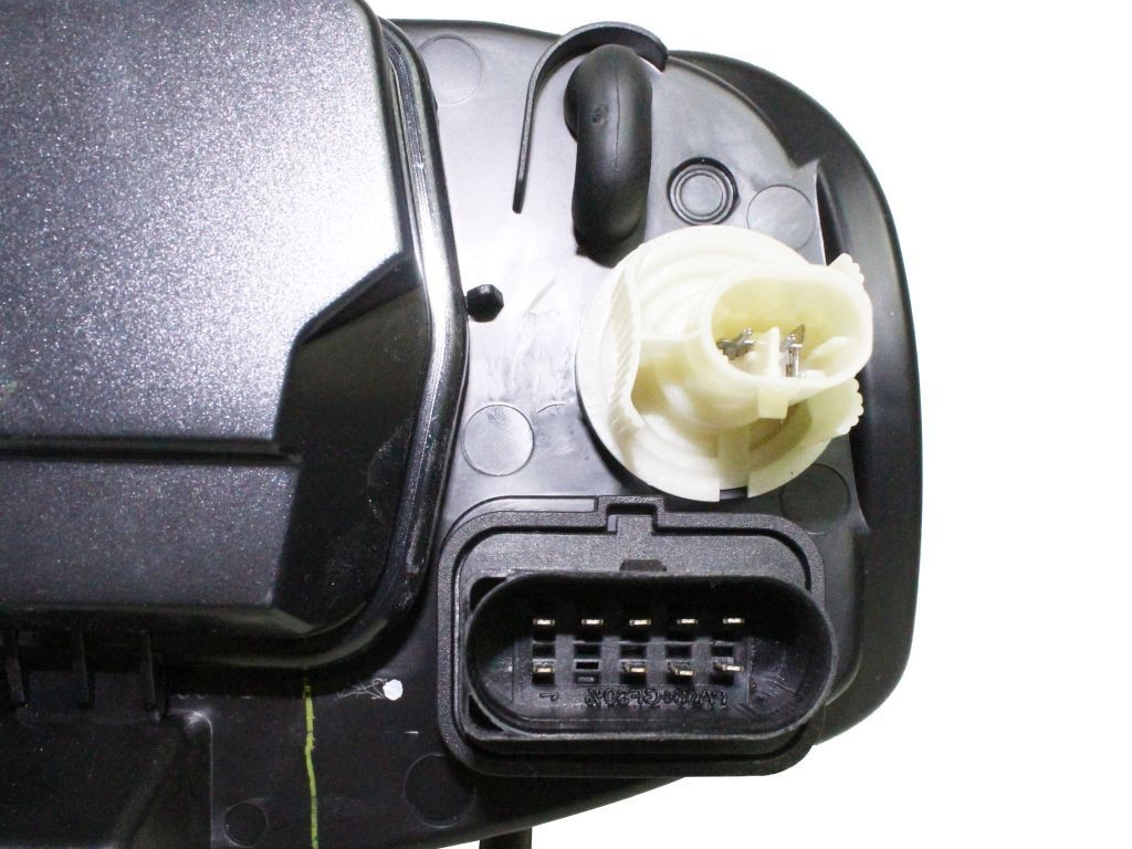 Luz direita Skoda SuperB preço, a partir de 88,07 USD