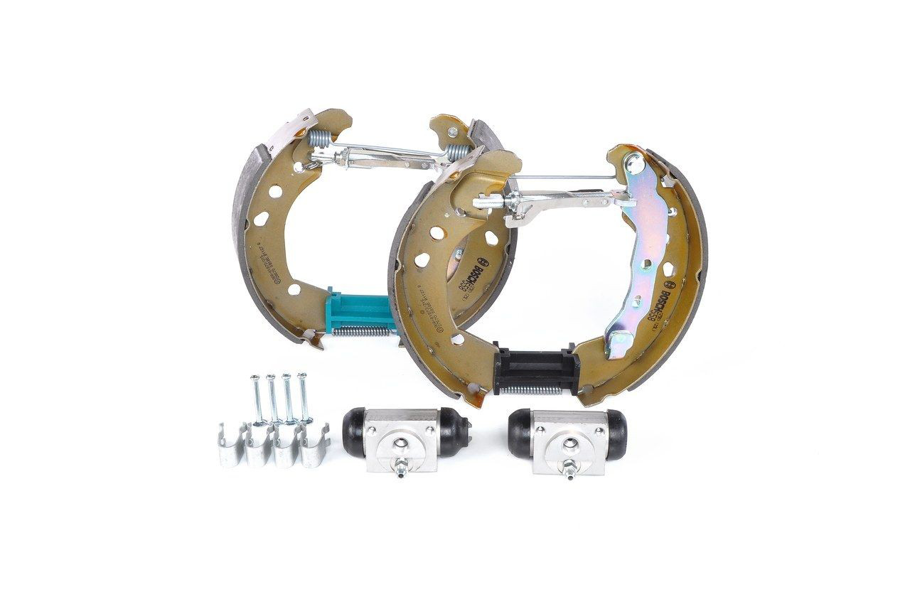 Compre 0204114626 Bosch Sapatas do freio traseiras de tambor