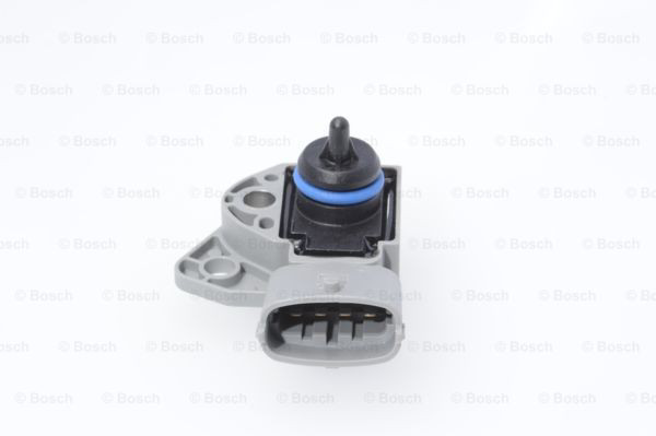 Sensor de pressão de supercompressão 0261230110 Bosch
