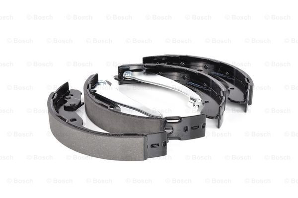 Sapatas do freio traseiras de tambor 0986487555 Bosch