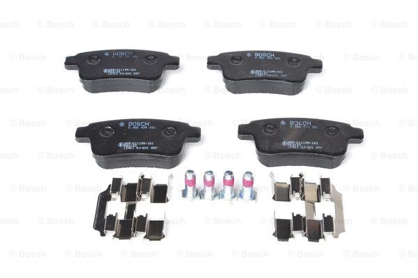 Sapatas do freio traseiras de disco Bosch 0986494331 preço, a partir de 23,08 USD