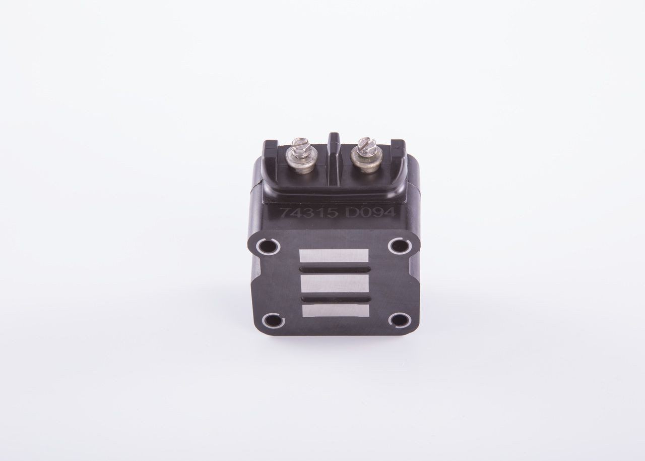 Relê retrator do motor de arranco F00HN37431 Bosch