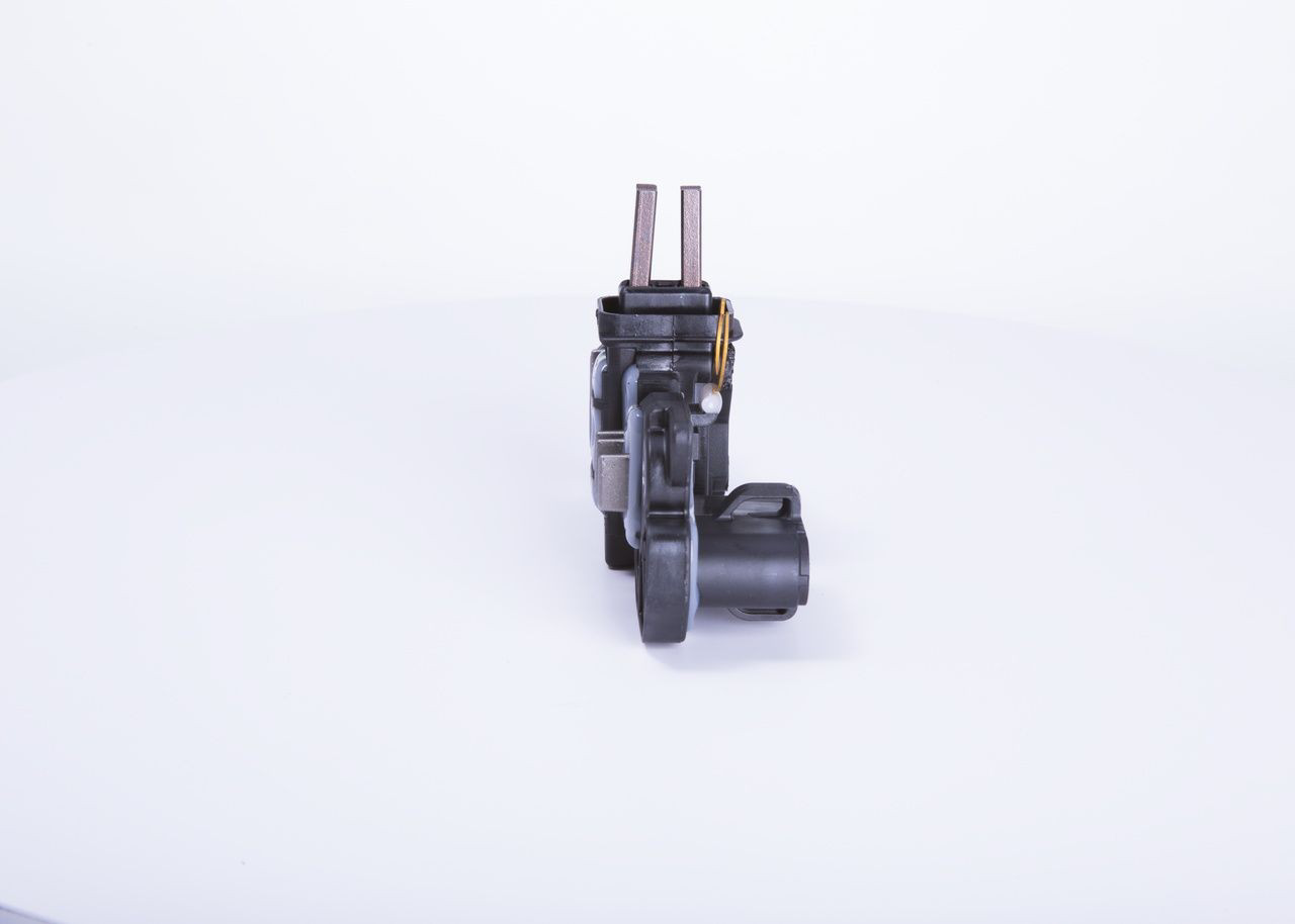Relê-regulador do gerador (relê de carregamento) F00MA45248 Bosch