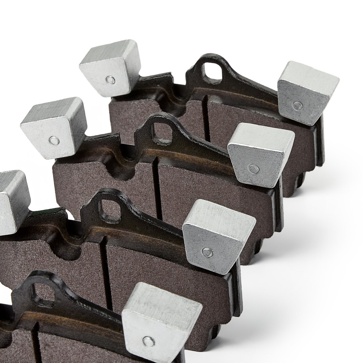 Sapatas do freio traseiras de disco Brembo P85088 preço, a partir de 49,77 USD