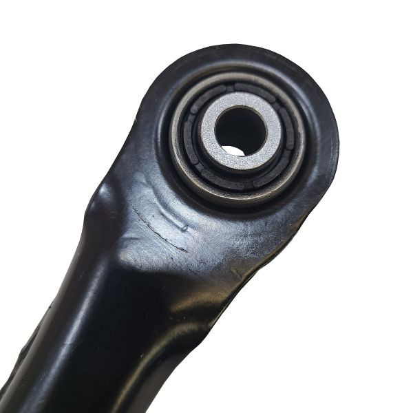 CQ0448 CTR Braço oscilante superior esquerdo/direito de suspensão traseira