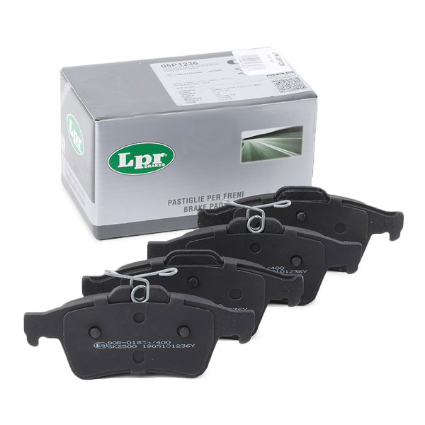 Sapatas do freio traseiras de disco LPR 05P1236 preço, a partir de 24,39 USD